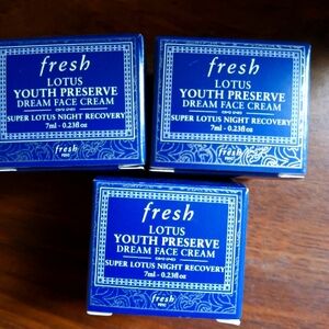 Fresh lotus youth preserve dream face cream
